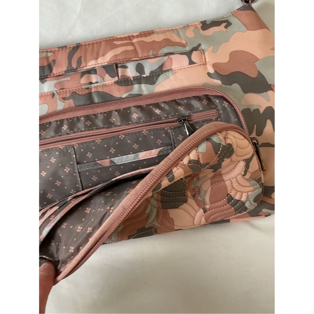 Lug Samba XL Crossbody Bag - Pink Camo Quilted Travel Organizer Lightweight - Picture 3 of 8